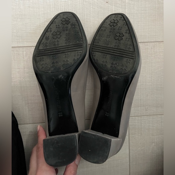 Grey square toe Naturalizer Keela pumps - Picture 2 of 6